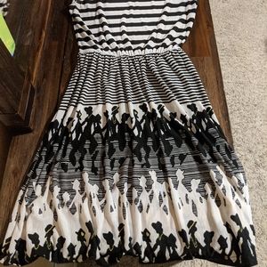 Graphic sleeveless summer dress